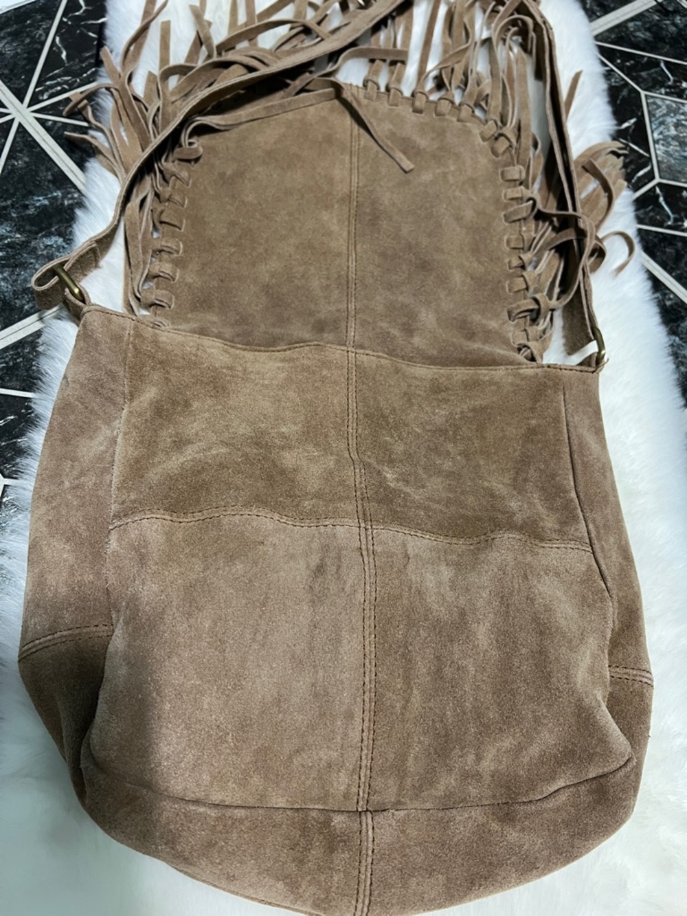 Forever 21 Genuine Cowhide Suede Fringe Crossbody Handbag Light Brown - Picture 8 of 13